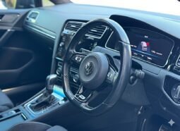 
										Volkswagen Golf R 2.0 Petrol full									